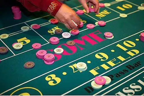 Filipino player joining a live baccarat table on jilispin mobile browser